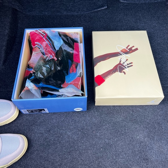 Union Jordan 4 - Picture 7 of 9